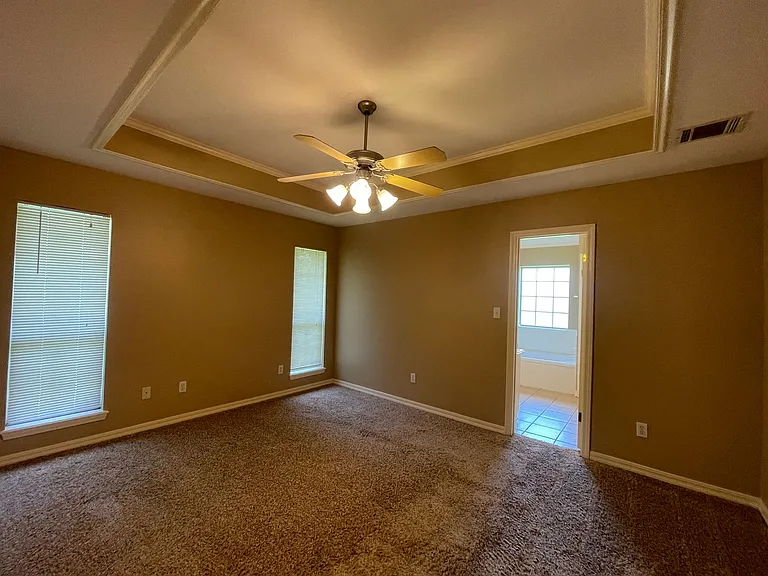 2922 Le Oaks Dr — Photo 7