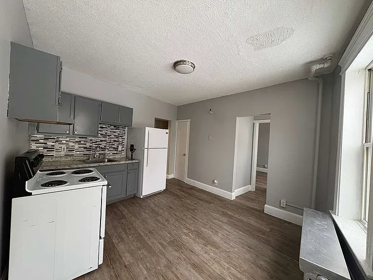 Tower View Apartments — Photo 18