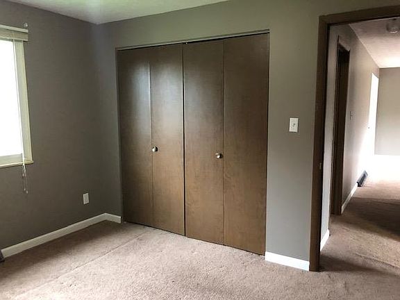 3rd image of 3117 Dewalt Dr