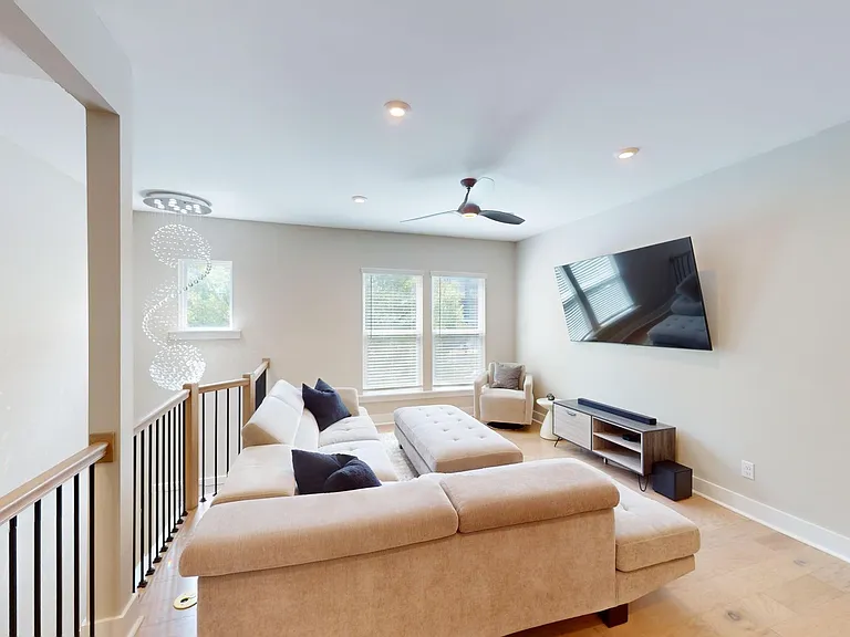 3804 Sky Haven Dr — Photo 5