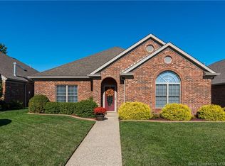 2716 Quail Chase Dr, Sellersburg, IN 47172