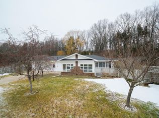 302 Condon Rd, Manistee, MI 49660