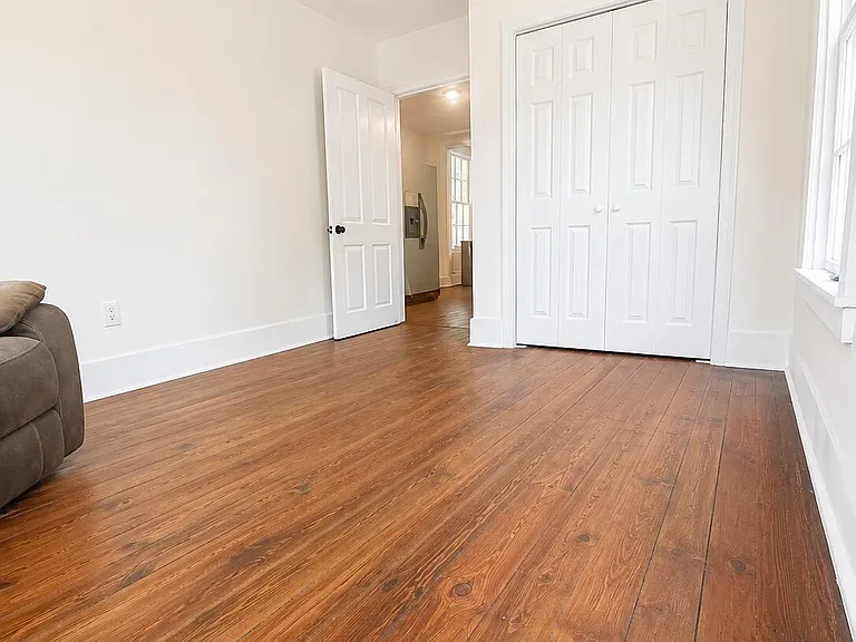 9 John St #B — Photo 12