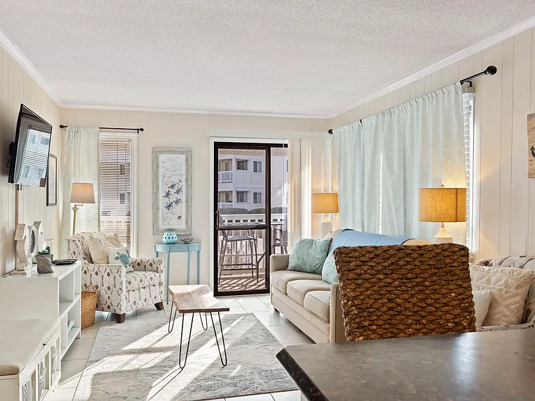 9620 Shore Dr #101 — Photo 7