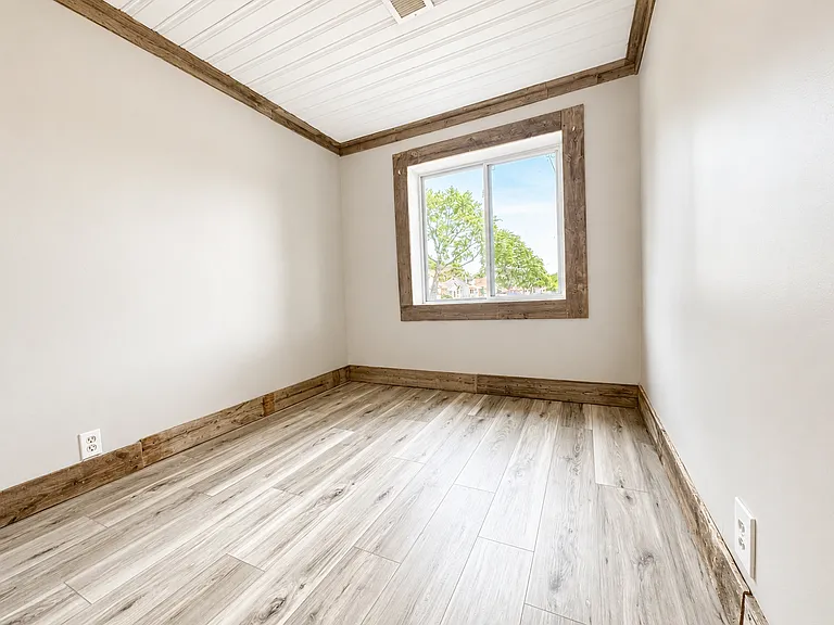 20743 Marie Ave — Photo 14