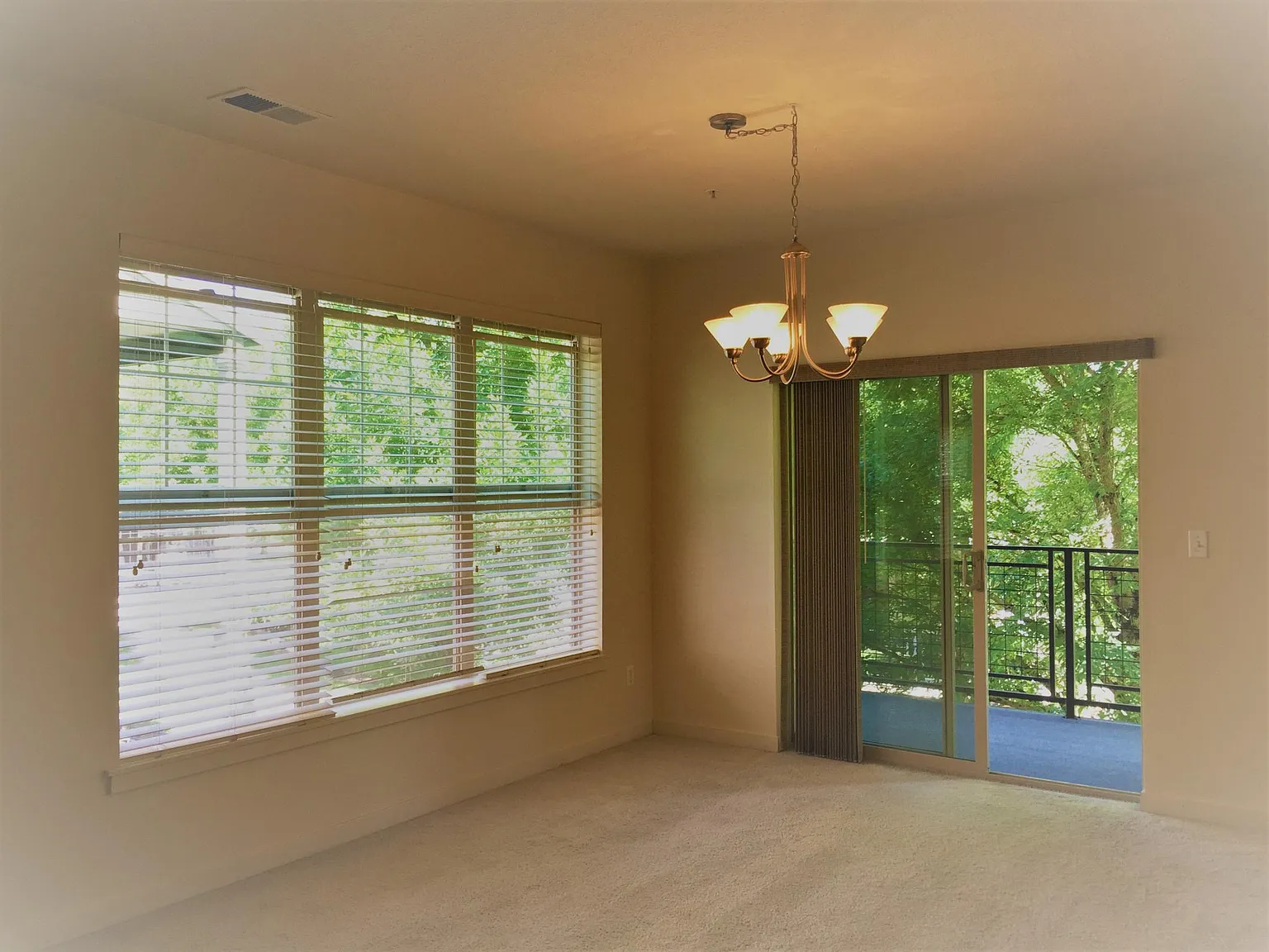 642 NW Garswood Ter — Photo 3