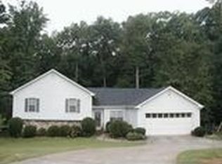 290 Travis Dr, Athens, GA 30606