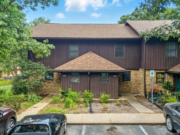 2387 E Winding Brook Cir, Bloomington, IN 47401