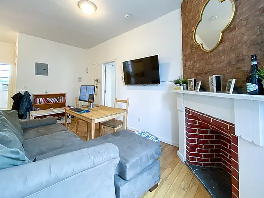 Rented by Compass | media 17