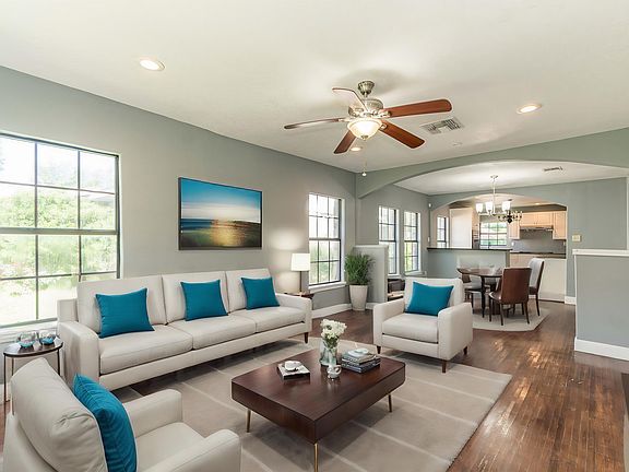2nd image of 315 Thomas Jefferson Dr #1