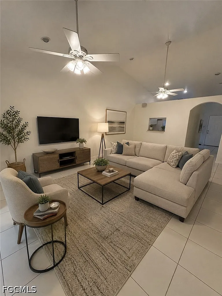 3 bed, 2.0 bath, 1663 sqft, $1,850 — Photo 4