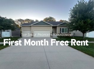 6521 NE 9th Ct, Des Moines, IA 50313