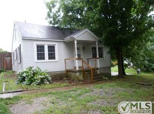 515 Green Acres Dr, Columbia, TN 38401