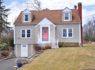 395 West St, Bolton, CT 06043