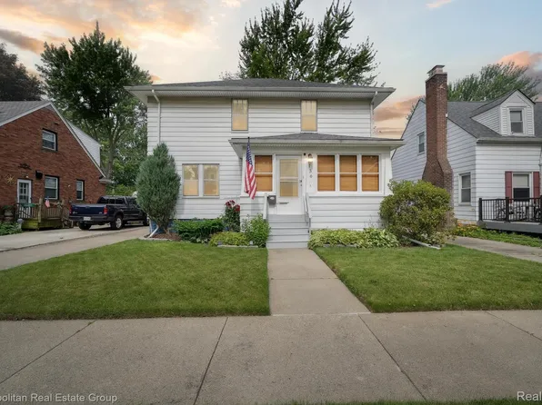 136 S Highland St, Mount Clemens, MI 48043
