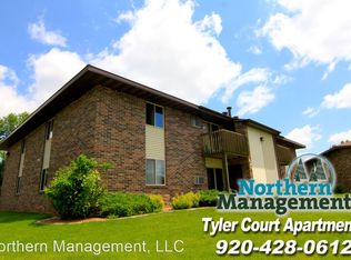 320 Tyler Ct #6, Menasha, WI 54952