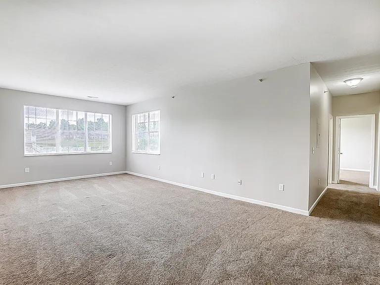 Delaware Crossing Apartments — Photo 23