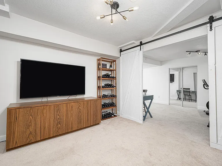 2701 Fremont Ave S #1 — Photo 22