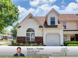 11007 Alderbrook Ln, Charlotte, NC 28270