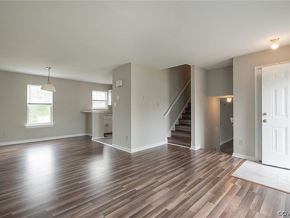 3rd image of 1708 Elsing Green Pl