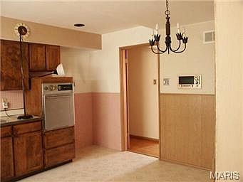4th image of 916 Dyerdown Ave