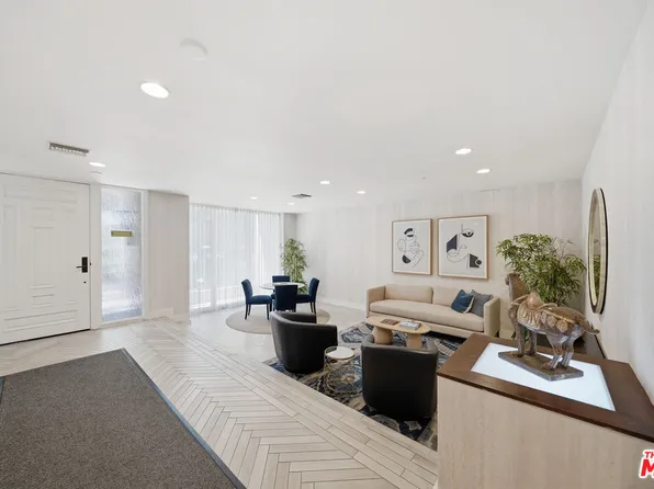 141 S Linden Dr APT 206, Beverly Hills, CA 90212