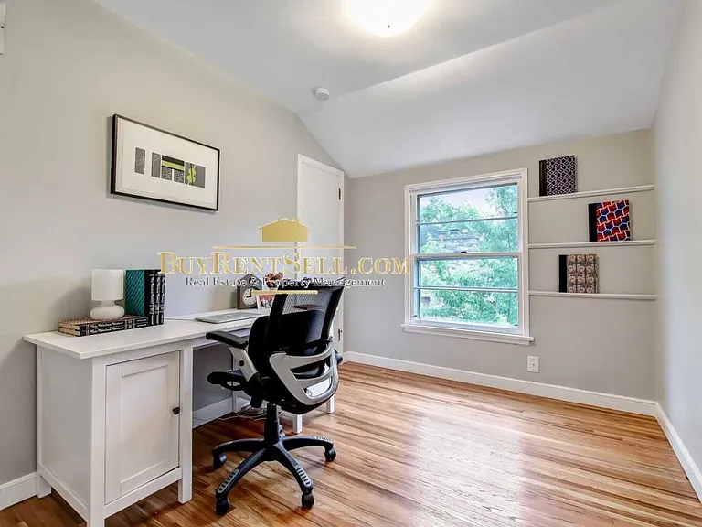 2848 Kentucky Ave S — Photo 9