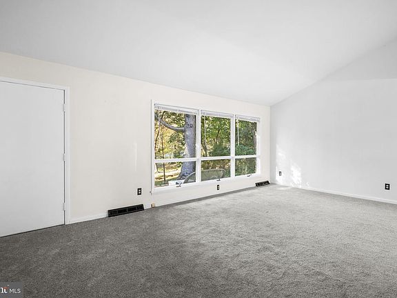 2nd image of 1775 Pleasantville Rd