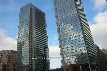 37 Grosvenor St #2808 Photo 1