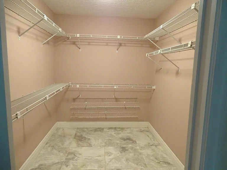 6325 Winding Lake Dr — Photo 17