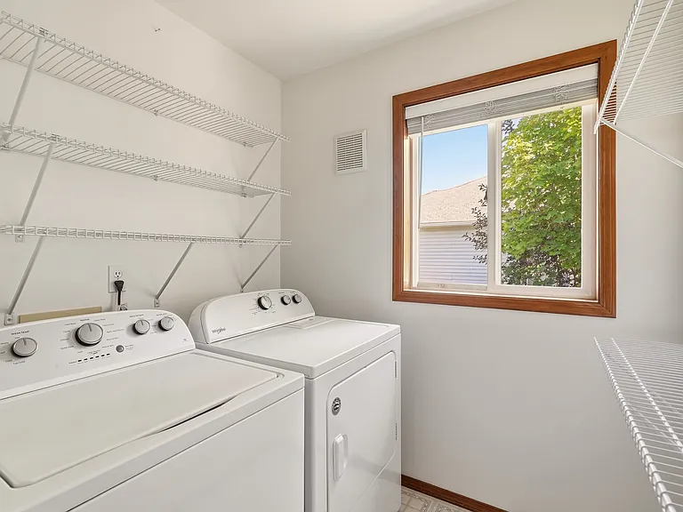 8821 N Pamela St — Photo 9