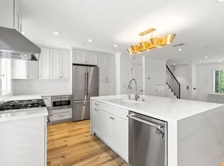 1063 Dover Dr, Newport Beach, CA 92660