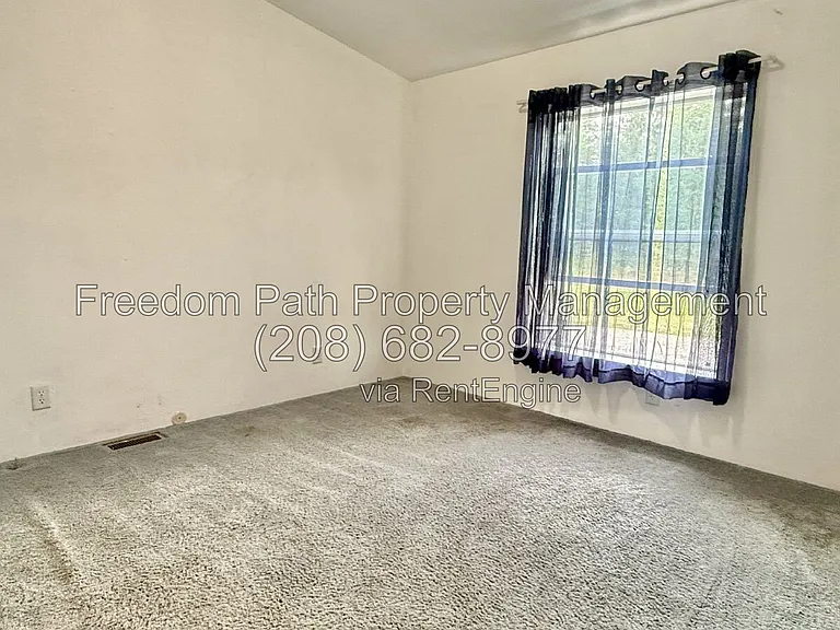 4062 W Seasons Rd — Photo 17