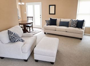 216 Crescent Dr, Hershey, PA 17033
