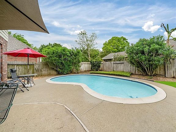 5th image of 8207 Creek Glen Dr