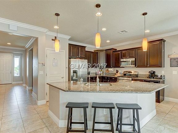 5th image of 10379 Copalito Dr