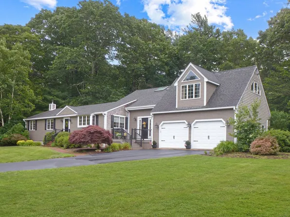 72 Katy Did Ln, Hanson, MA 02341