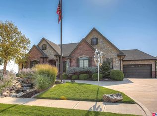 1105 Elk Ridge Dr, Elkhorn, NE 68022