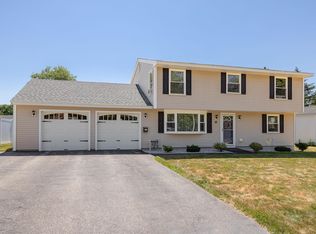 20 Tucker Ln, Hampton, NH 03842