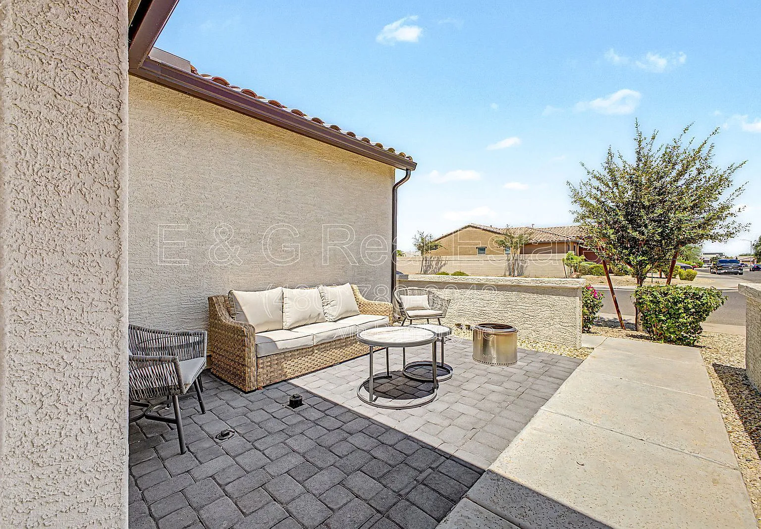3 bed, 2.0 bath, 1232 sqft, $2,300 — Photo 4
