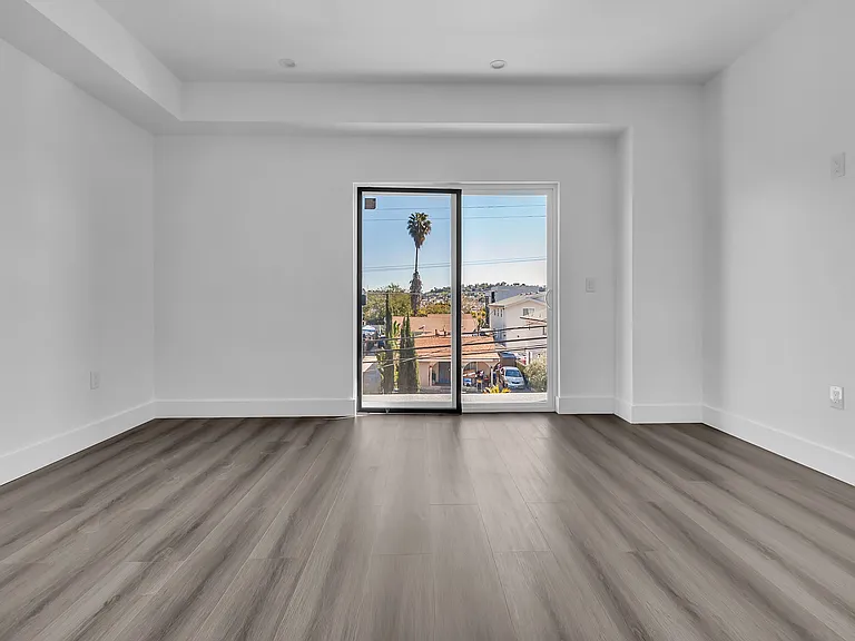 1571 Ricardo St #3 — Photo 15