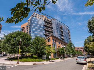 2001 15th St N APT 616, Arlington, VA 22201