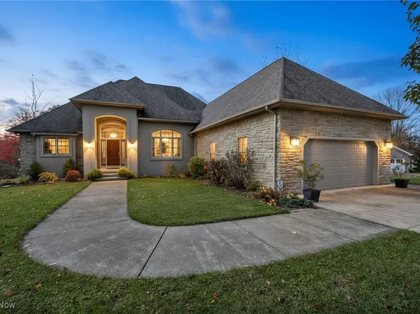 1497 Morning Star Dr, Rock Creek, OH 44084