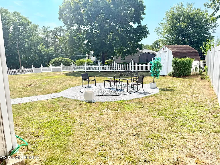 104 Nautilus Dr — Photo 18