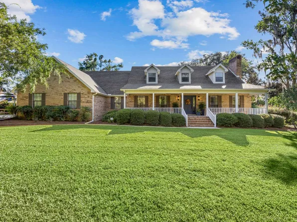 1126 NW Scenic Lake Dr, Lake City, FL 32055