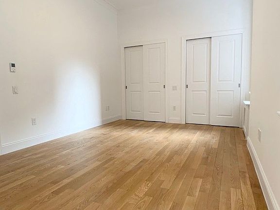 5th image of 821 Park Ave #2E
