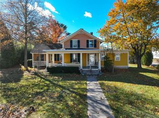 11 High St, Ashaway, RI 02804