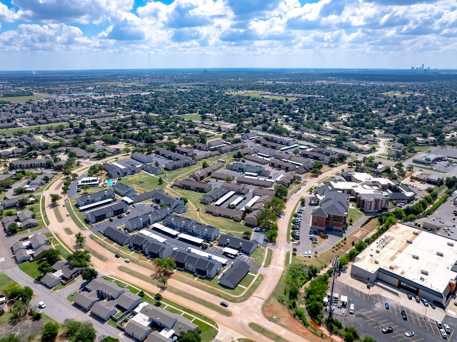 Aspen Place Apartments - Move-In Now and Pay No Rent Until October! — Photo 1