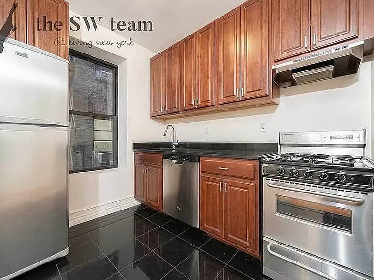 510 Amsterdam Ave #3B — Photo 4