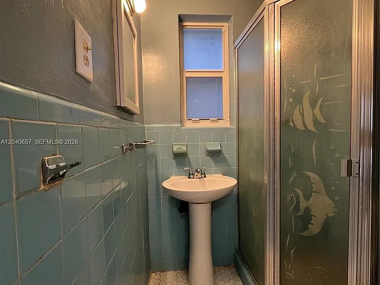 820 SW 31st Ave #S — Photo 6